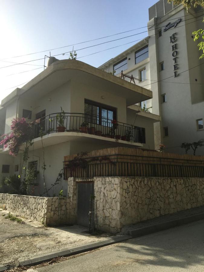 Private Apartment At Guest House Hektor & Aferdita Vlore Exterior photo