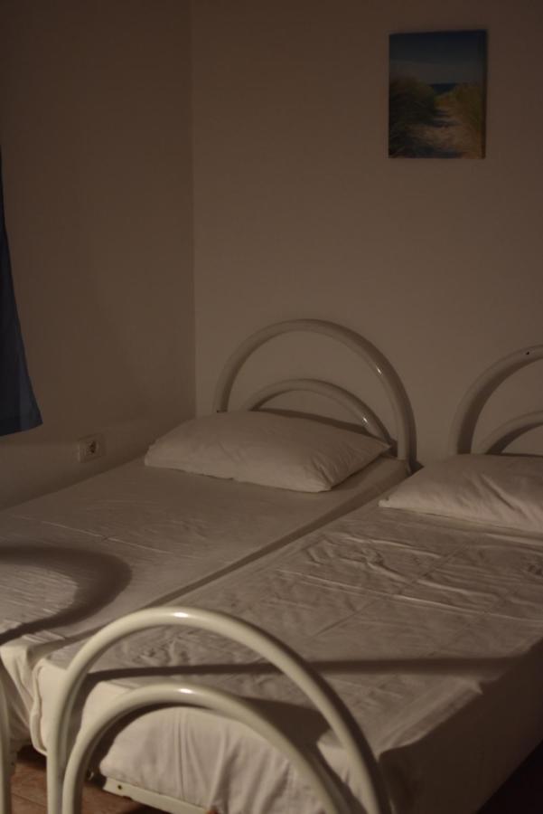 Private Apartment At Guest House Hektor & Aferdita Vlore Exterior photo